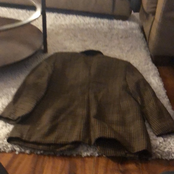 Blazer - Picture 8 of 9